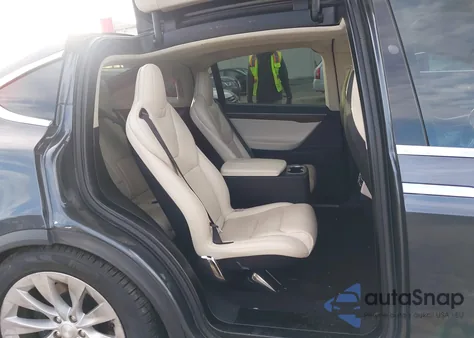 2017 Tesla Model X 100D/75D/90D из США, поврежденный, VIN 5YJXCBE20HF063821